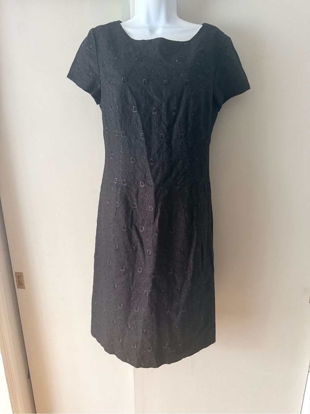 Talbots Black Short-Sleeve Embroidered 100% Linen Midi Dress
